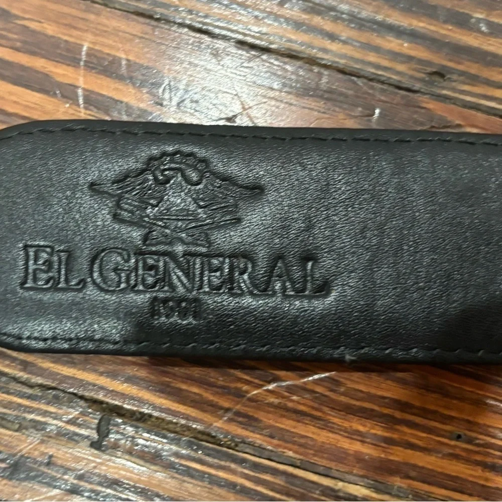 Vintage El General Genuine Sting Ray Skin Buckle Front Belt Sz 38